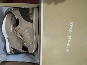 Women’s Micheal Kors Sneakers