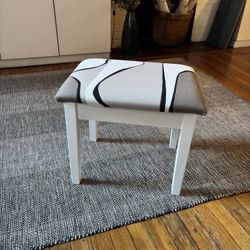 Small Foot Stool/bench