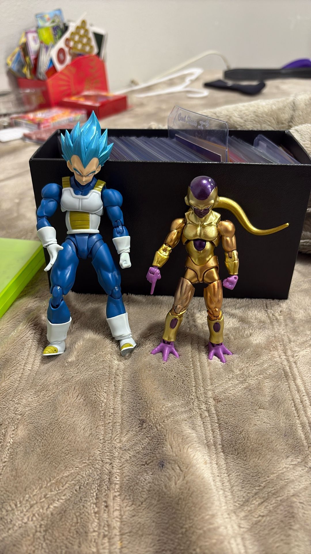 Dragon B Action Figures Vegeta Blue & Golden Frieza