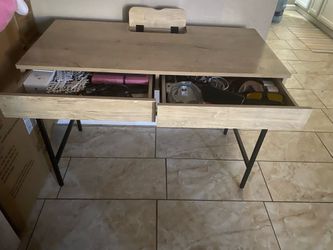 Escritorio seminuebo