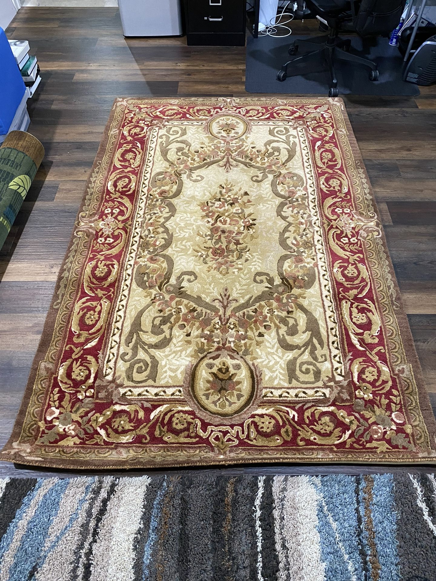 Safavieh 5x8 Traditional Handmade Area Rug