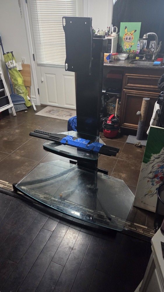 Free TV Stand