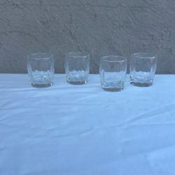 Small Cocktail Glasses Set A Four Used 