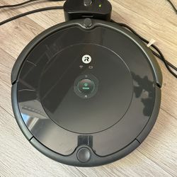 iRobot Roomba 692