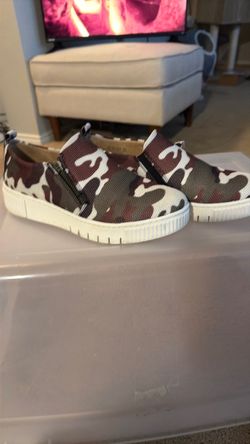 Naturalizer W’s Camo Athletic Loafer