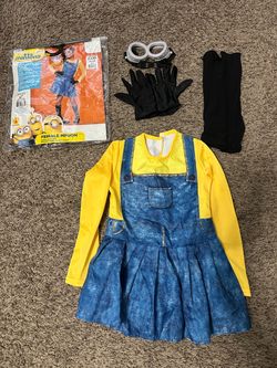 Minion costume size 4-6 small