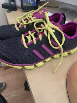 Women Adida Shoes Size 6