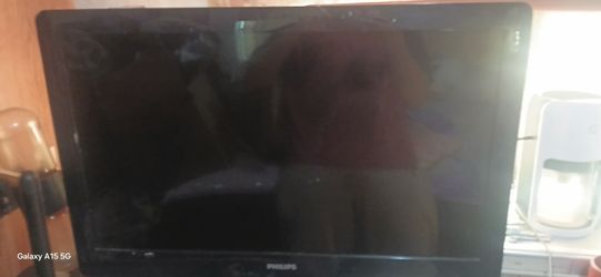 28 Inch TV