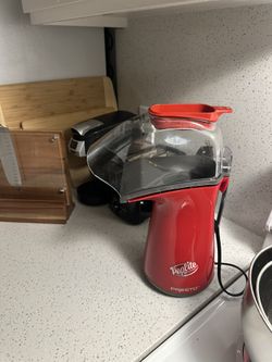 Popcorn maker