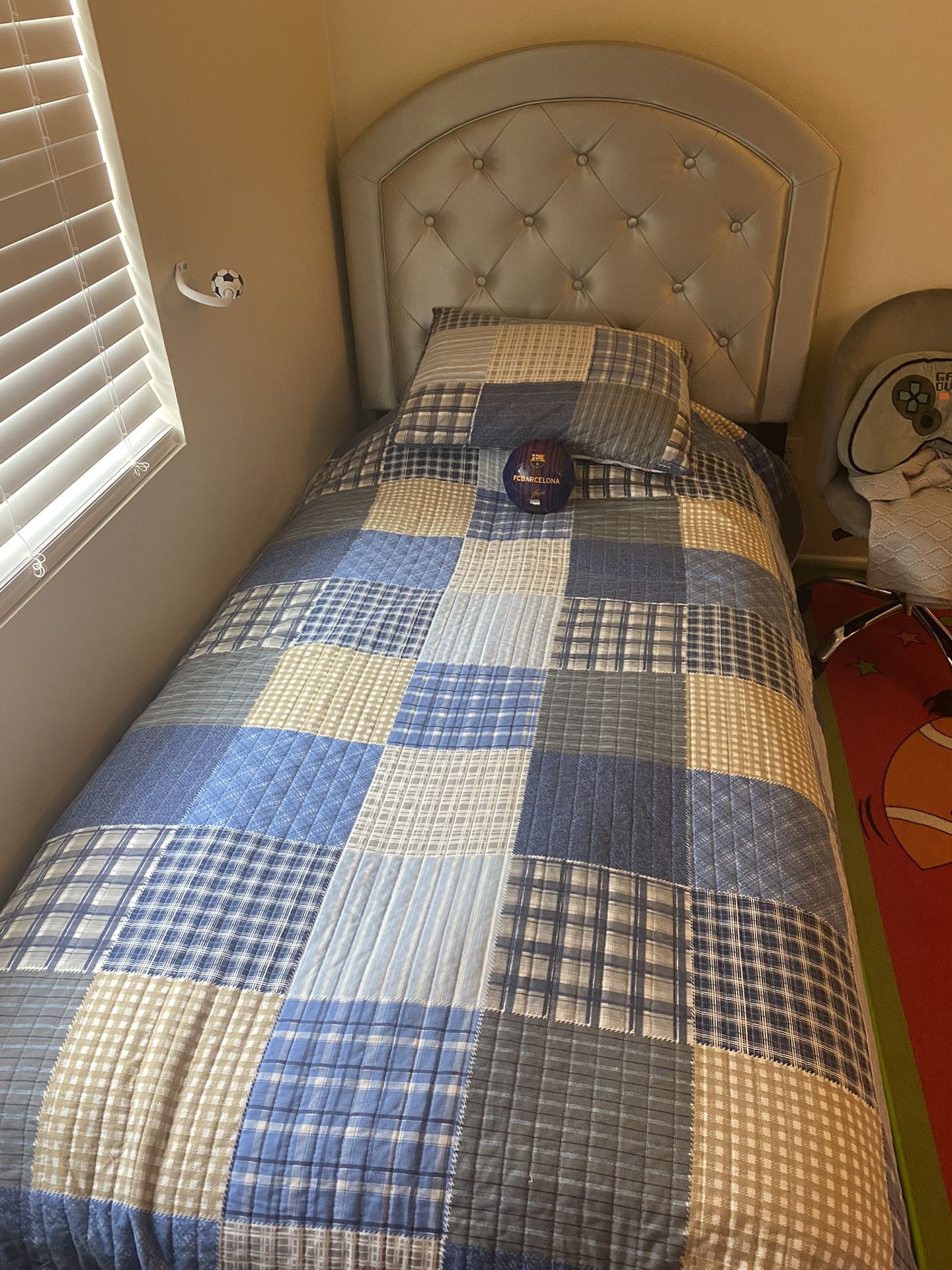 Twin Bed With Mattress And Chair Asking For 200