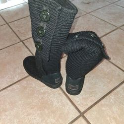 New UGG boots Size 7
