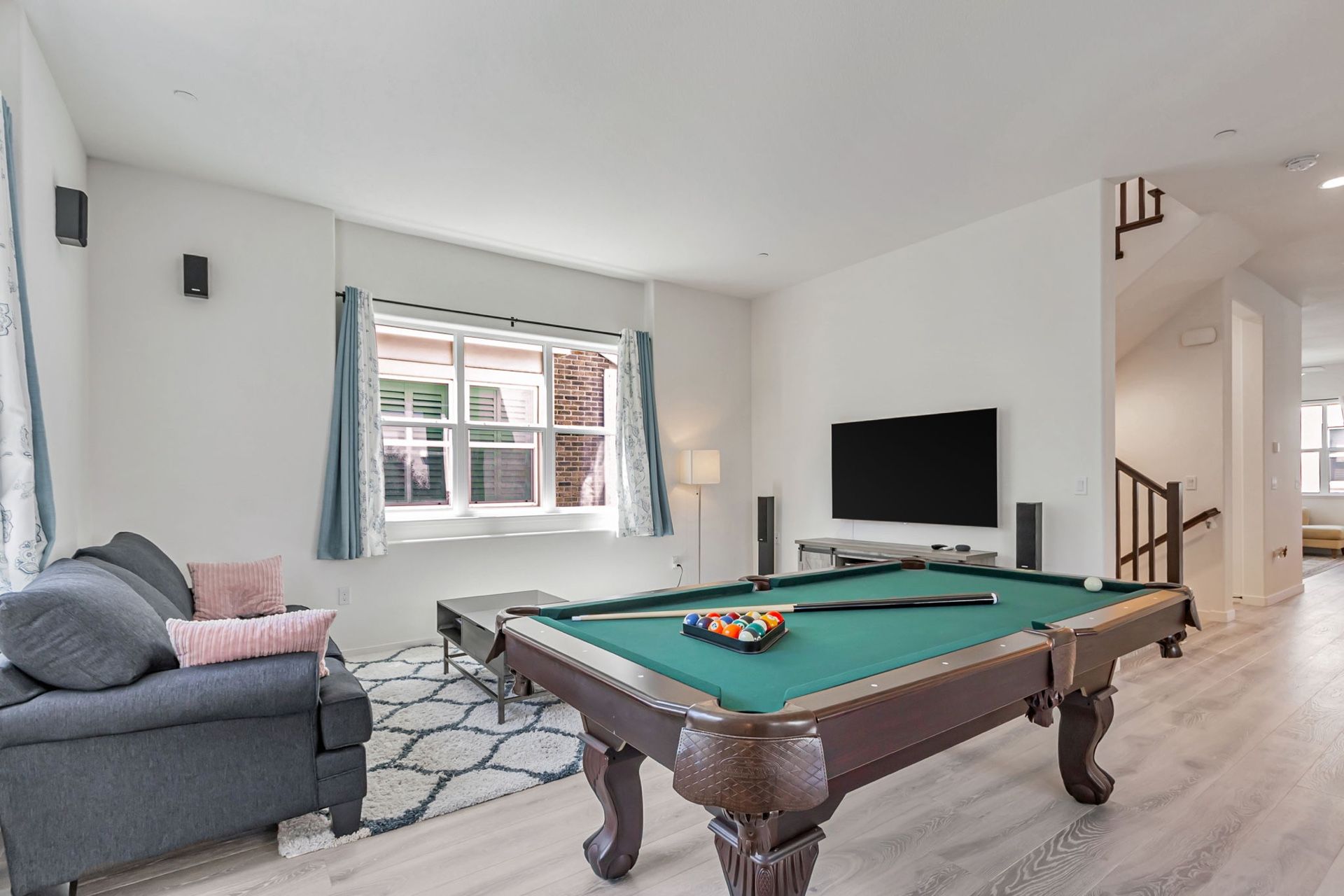 Barrington Springdale Billiard Table Set
