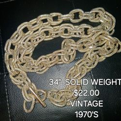 BEAUTIFUL TOGGLE NECKLACE