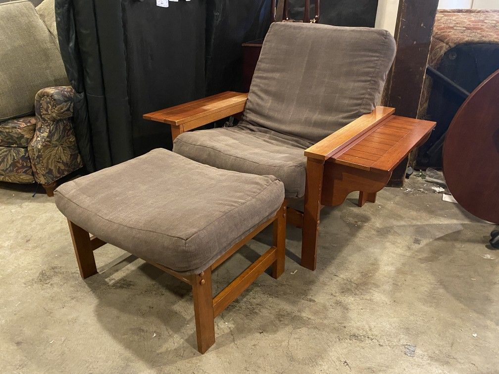 Lean-Back Chair w/ Fold-Out Side Tables and Ottoman