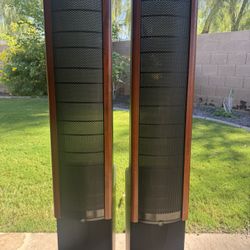Martin Logan Aeon Speakers (set of Two)