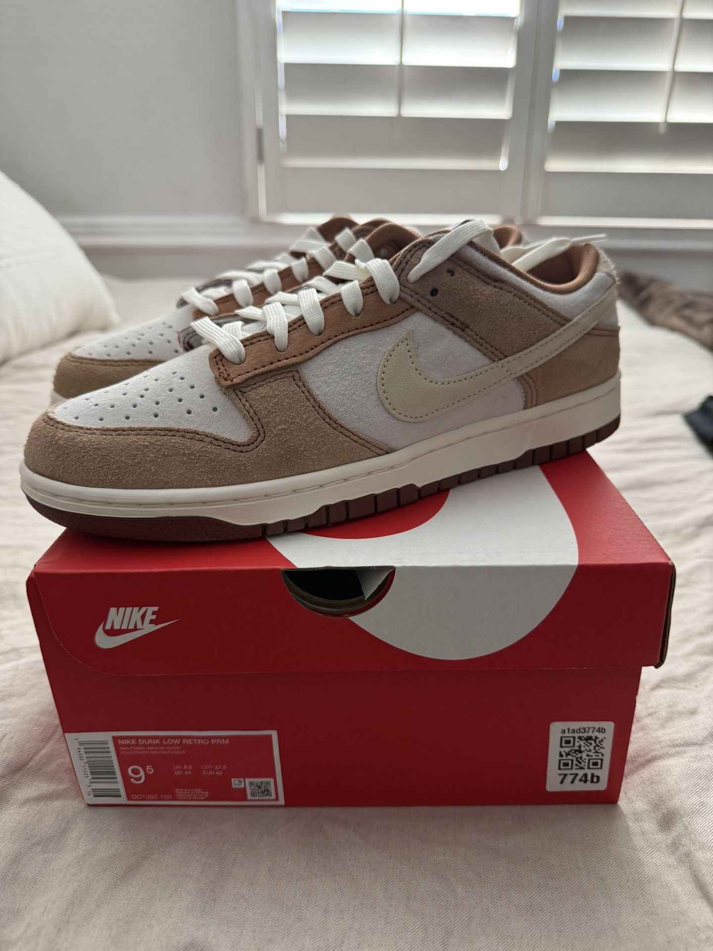 Nike Dunk Low Medium Curry