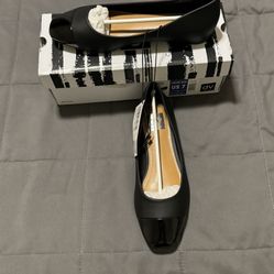 New Black Flats Size 7