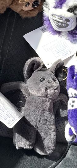 Build a bear bat key chain