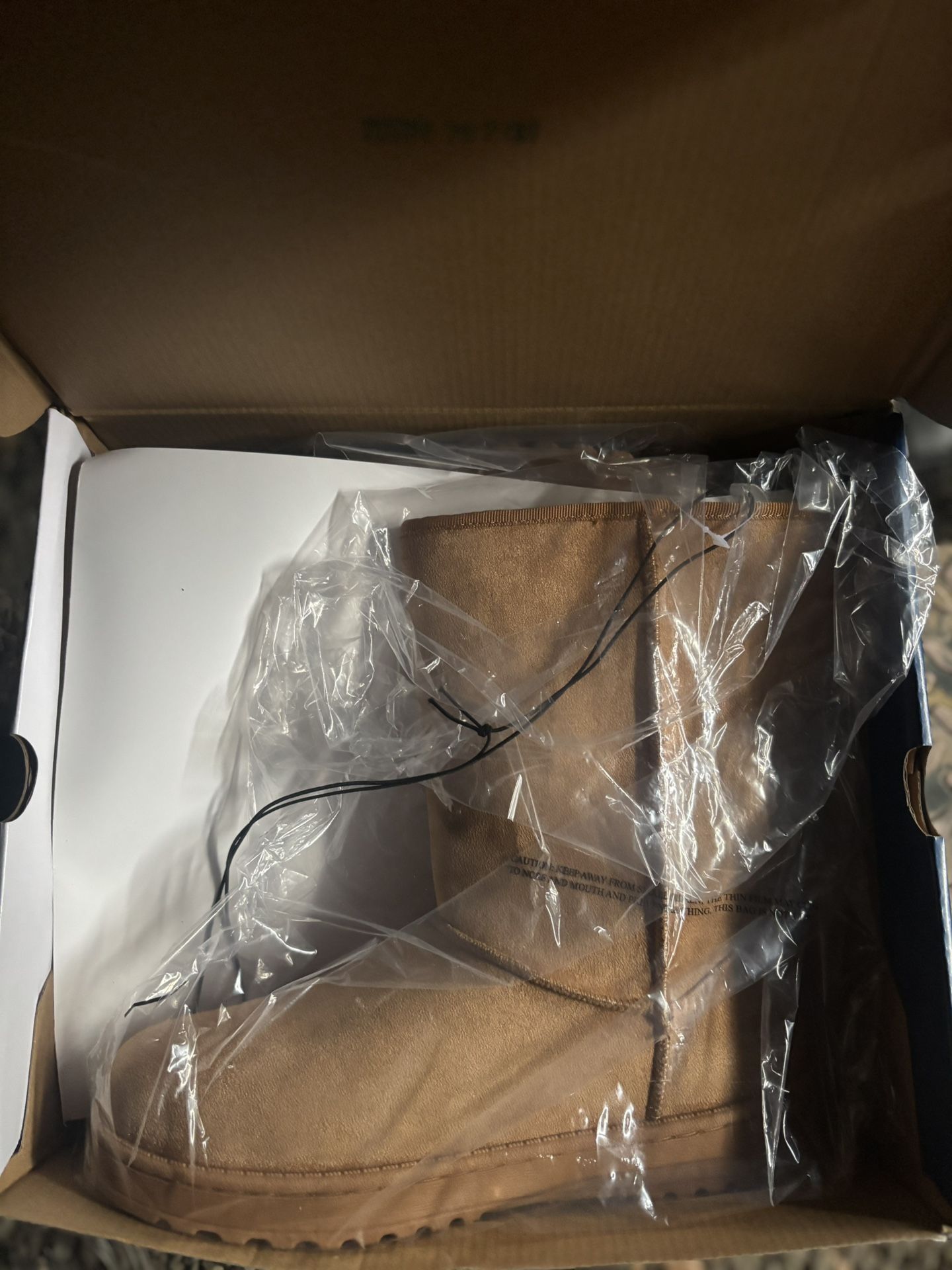 Arizona Stratton, Cognac Color Way