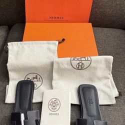 New Hermes Size 10 US 41 EU Black Calfskin Oran Sandals With Box And Dust Bags