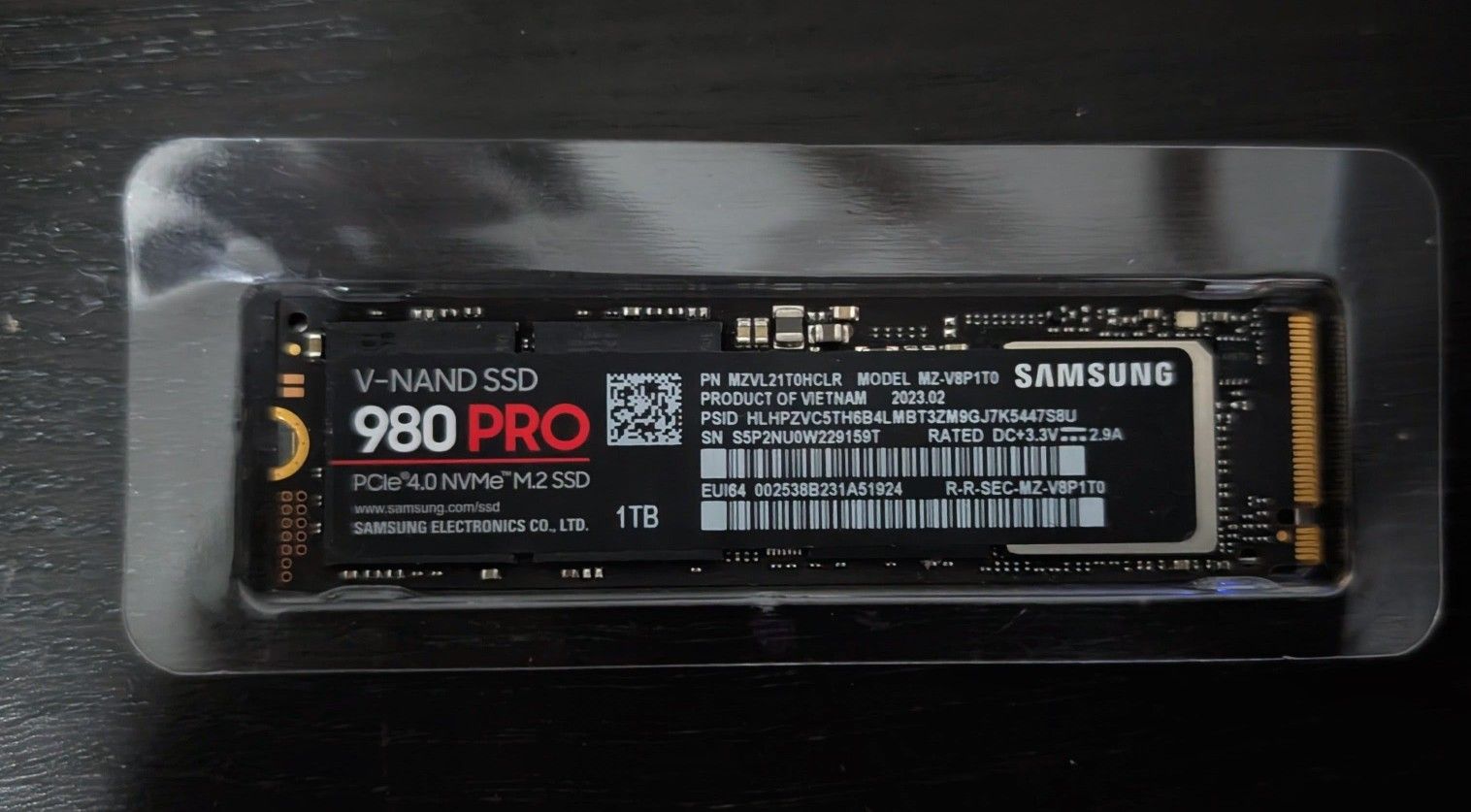 Samsung 980 PRO 1TB SSD, PCIe 4.0 x 4 M.2, M.2 2280 Internal Solid State Drive 