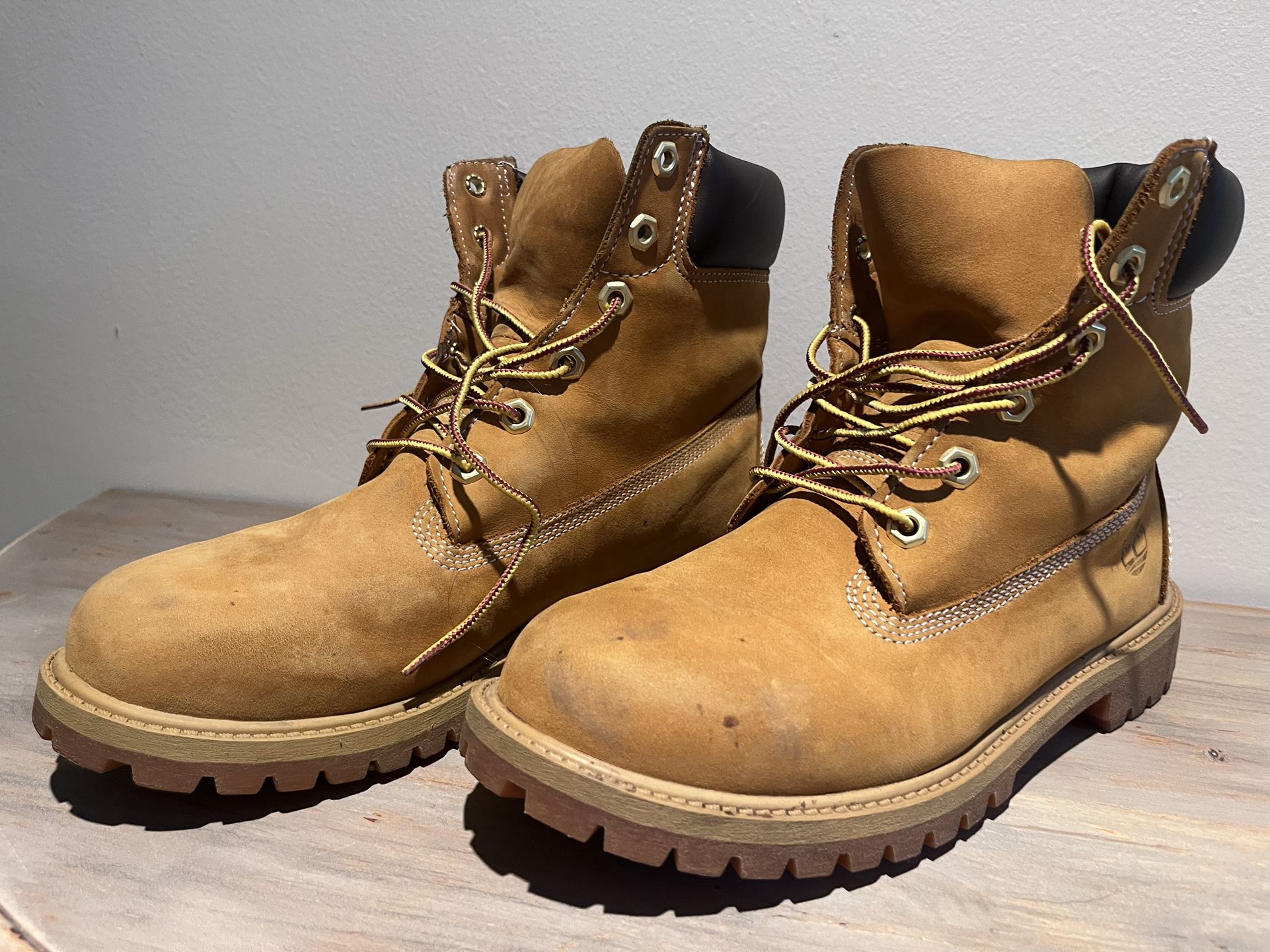 Timberline Boots / Tims 6.5