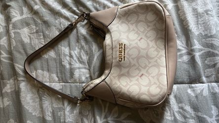Guess should bag