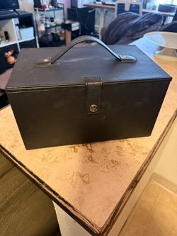 Makeup Box