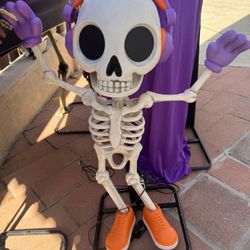 Skeleton Party
