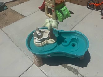 Kids water table