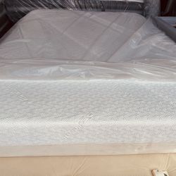 Colchón Queen Size Tempur Pedic 