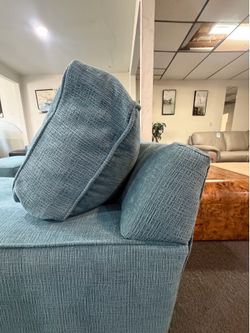 Radley 5Pc Heavenly Fabric Sectional w/ Chaise