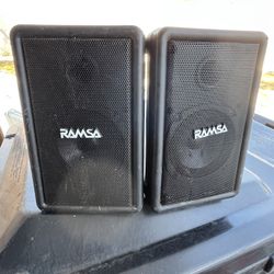 👊🏽👊🏽👊🏽STUDIO SPEAKERS👊🏽👊🏽👊🏽👊🏽