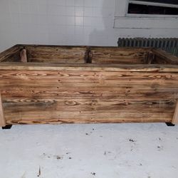 2' X 4' Planter Box