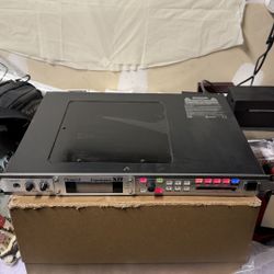 Roland Fantom-XR Rack Synth Sampler Module