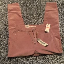 NWT American Rag Skinny Pants