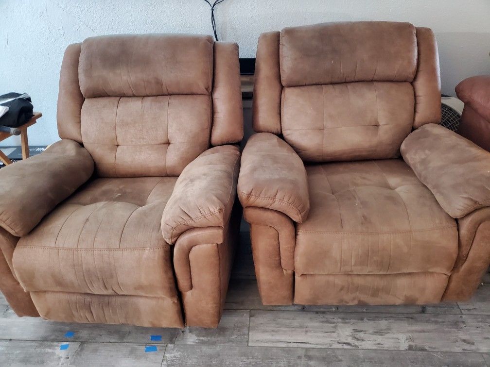 Free Furniture