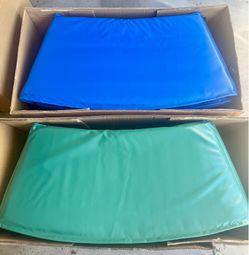 12’ trampoline pads