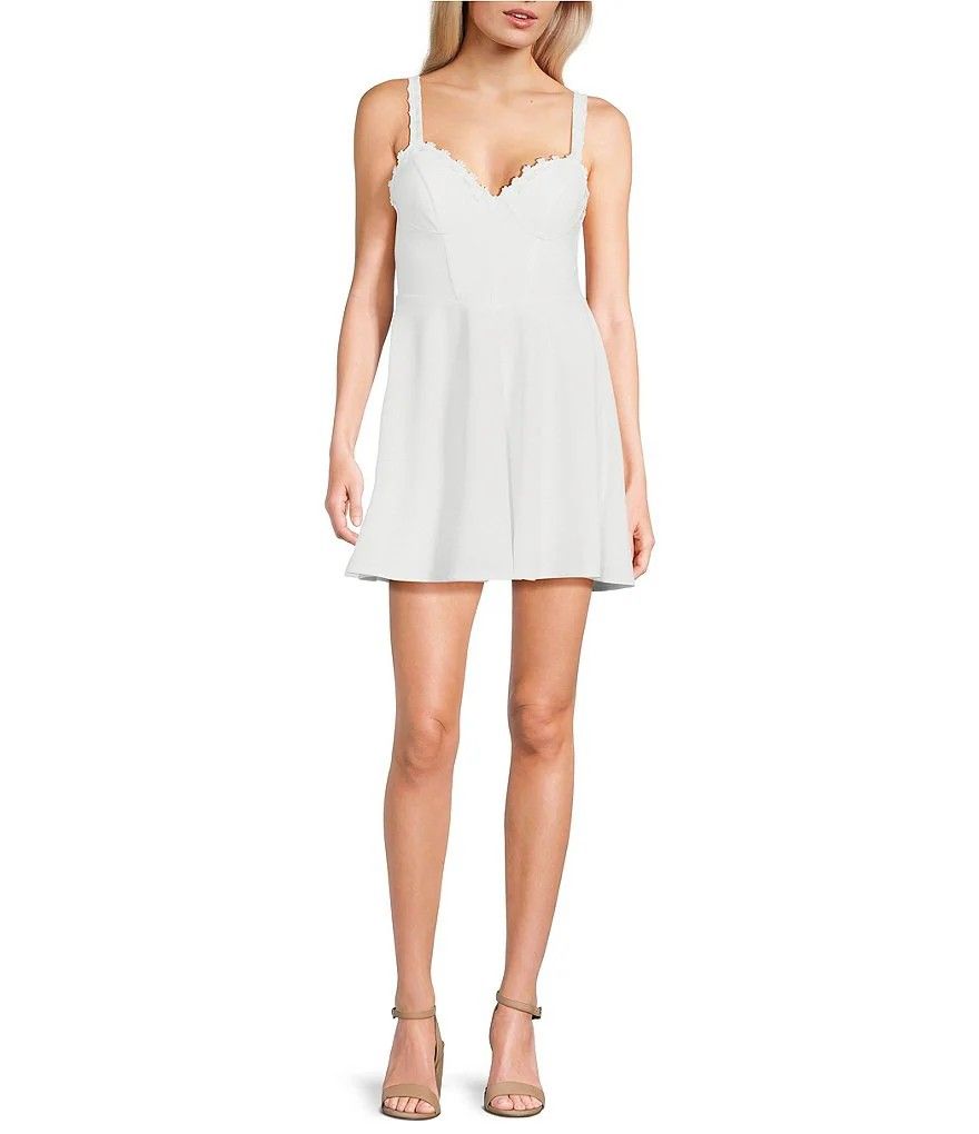 Sweetheart Neckline Flower Trim Dress