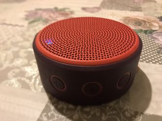 Logitech x100 Bluetooth Speaker