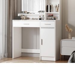 Make Up Vanity