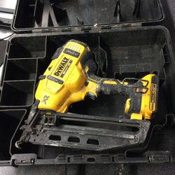 Dewalt Dcn660 Nailer