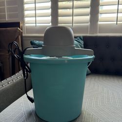 Nostalgia Electric Ive Cream Maker