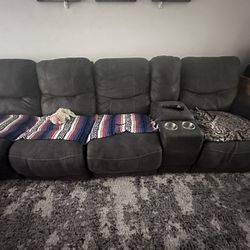 Free Reclining Sofa