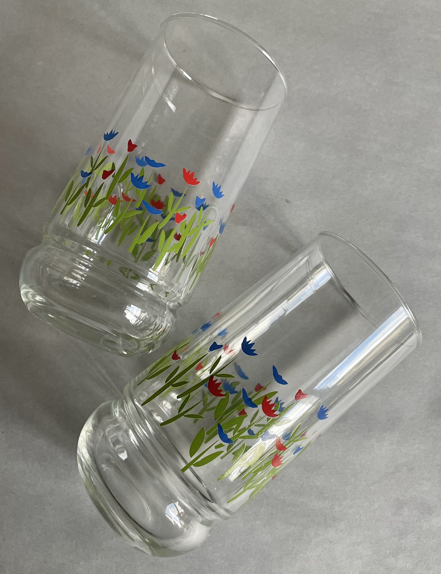 Two Vintage 16-oz Tulip Decorated Glass Tumblers  