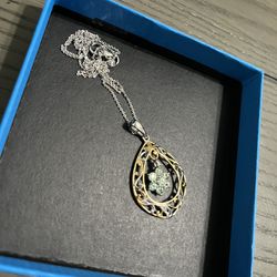 Flower Drop Pendant Necklace