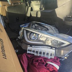 Infiniti Q60 Right Headlight 