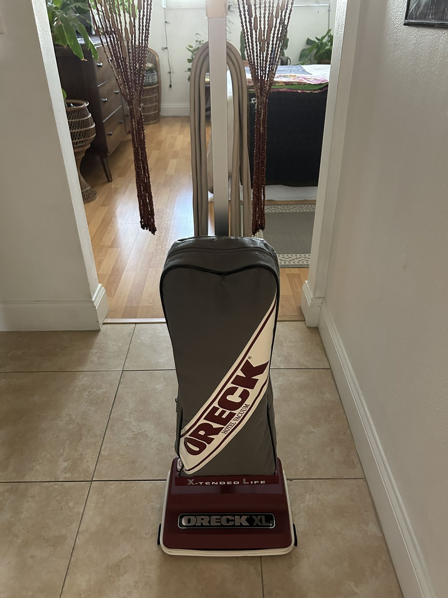 ORECK XI Vacuum