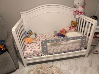 Crib turned daybed