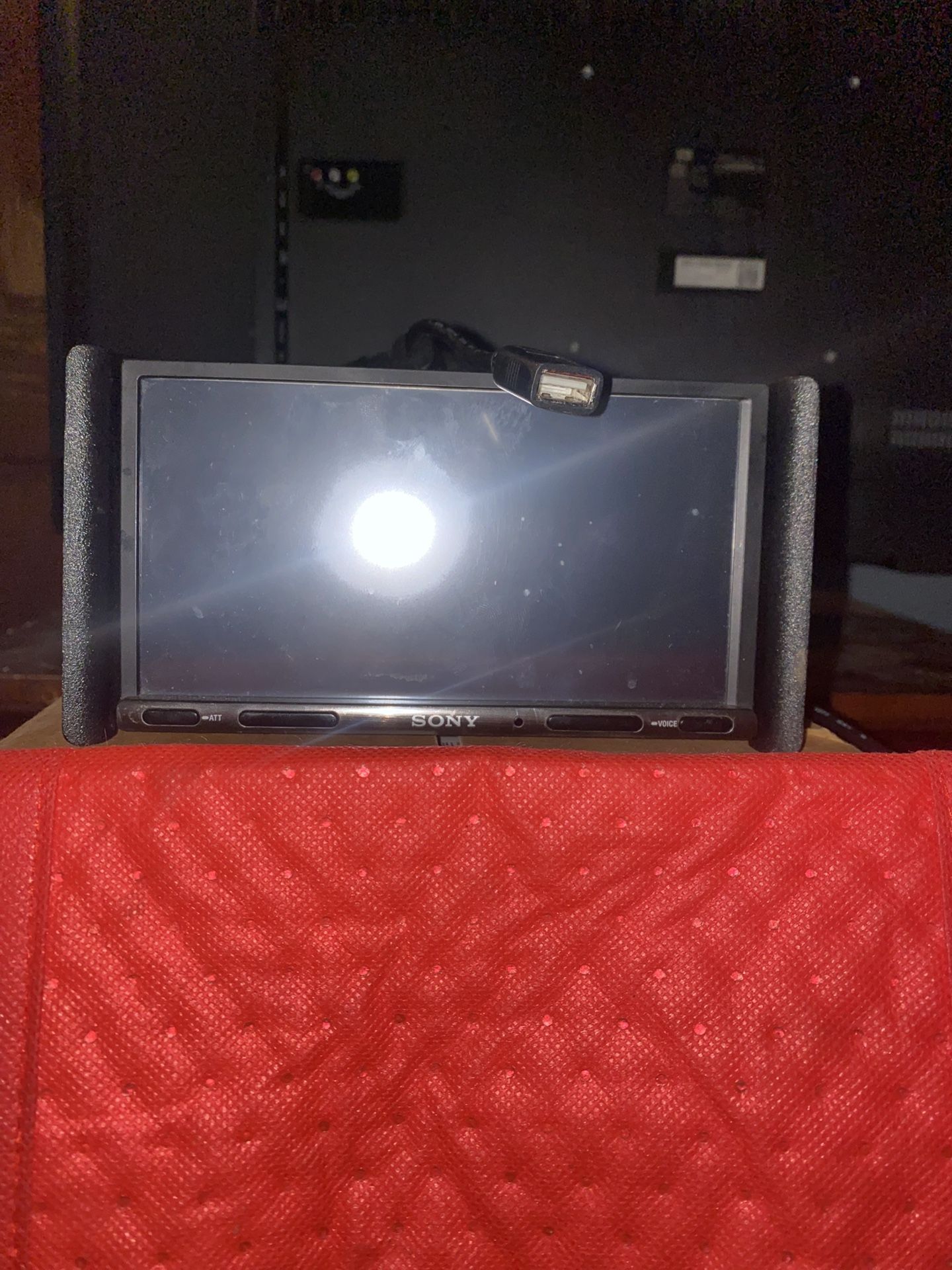 Sony XAV-AX3200 6.95" Media Receiver Car Audio - XAVAX3200